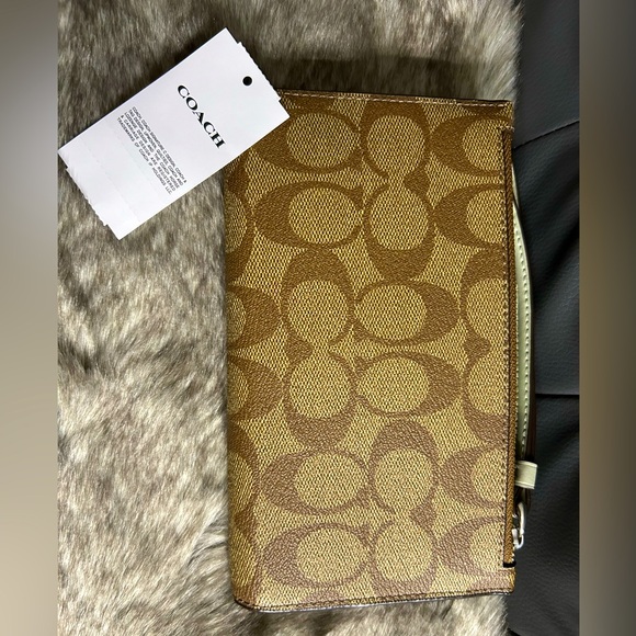 🔥NWT Coach Wallet - Picture 4 of 12